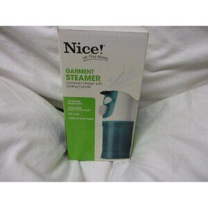 Vintage Travel Smart 400 Watt Dual Voltage Garment Steamer